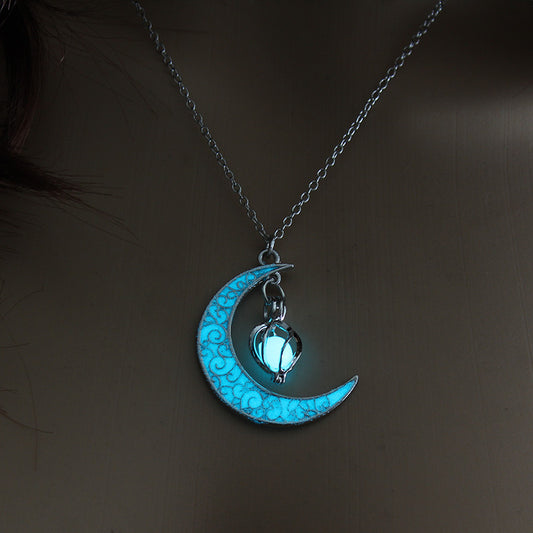 Glowing Pendant Necklaces Silver Plated Chain Necklaces - More bang for your bucks