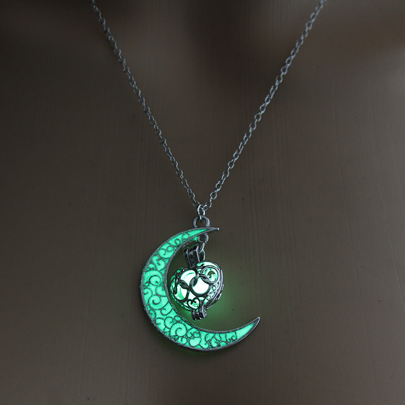 Glowing Pendant Necklaces Silver Plated Chain Necklaces - More bang for your bucks